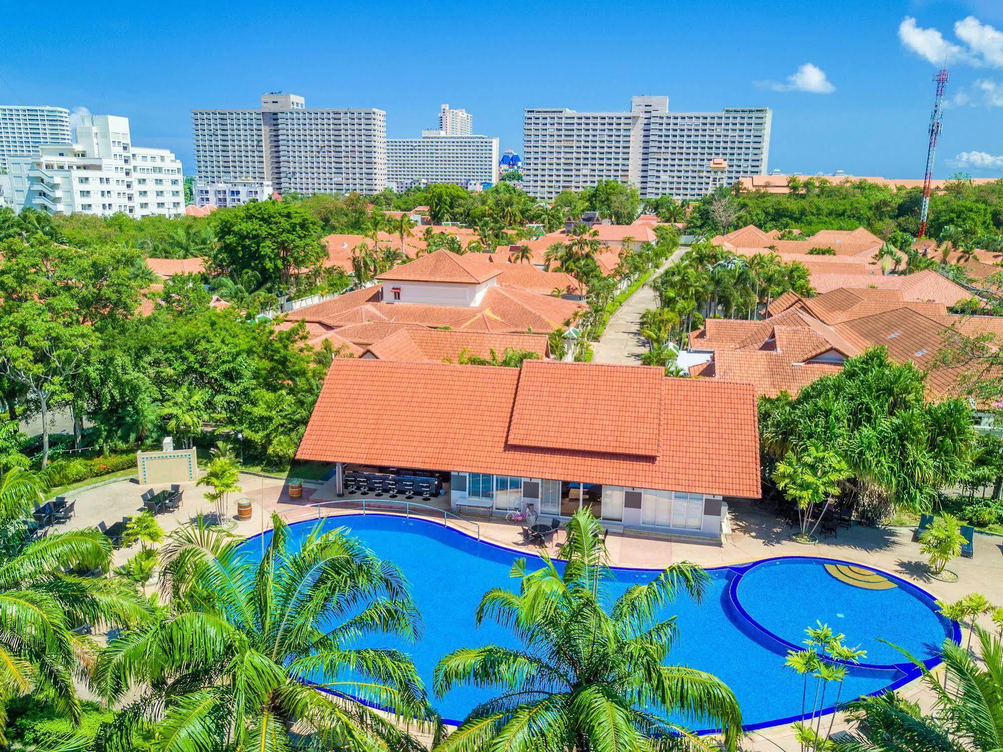 Davinci Pool Villa Pattaya Exterior photo