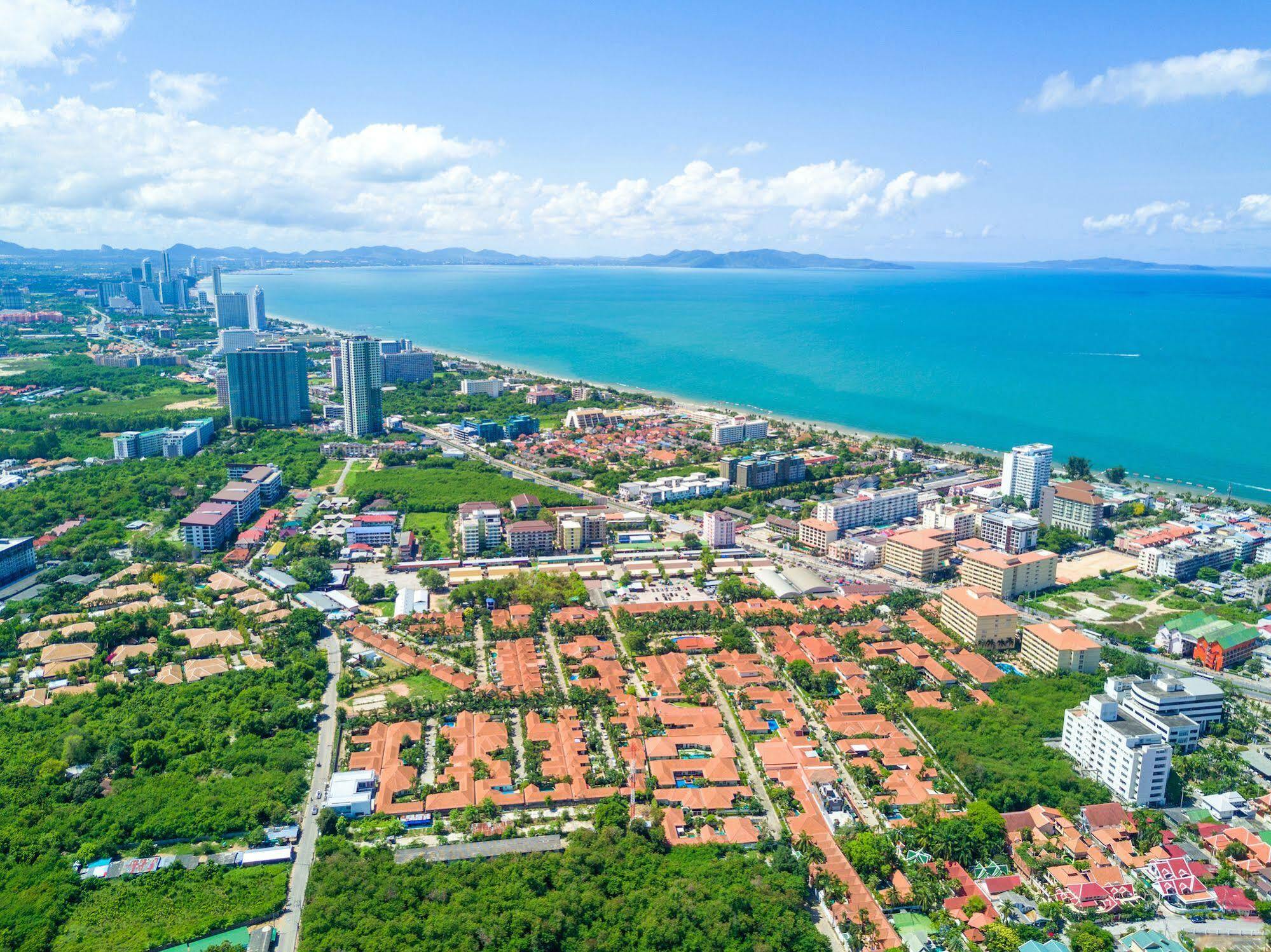 Davinci Pool Villa Pattaya Exterior photo